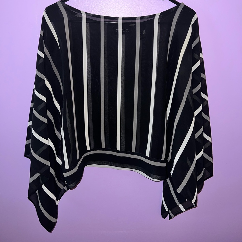 New York & Company Professional top. Semi sheer, great for styling a top. Sz: S